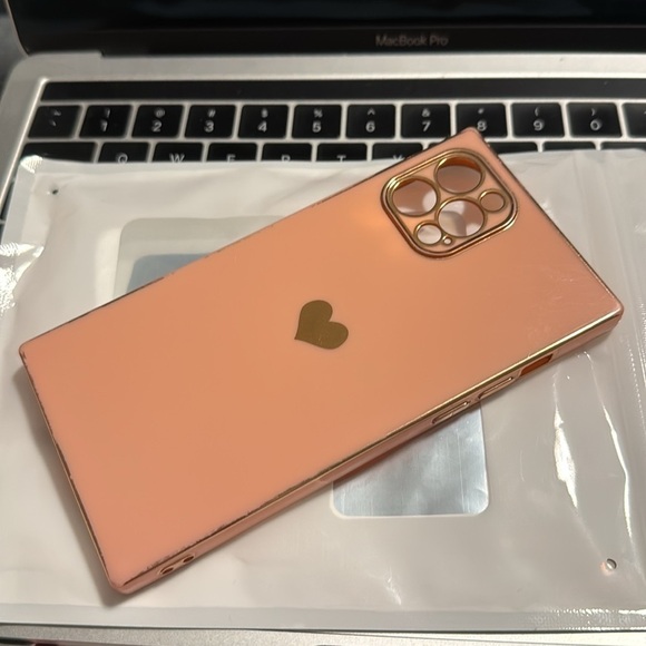 iPhone 12 Pro Case Pink & Gold - Picture 3 of 6